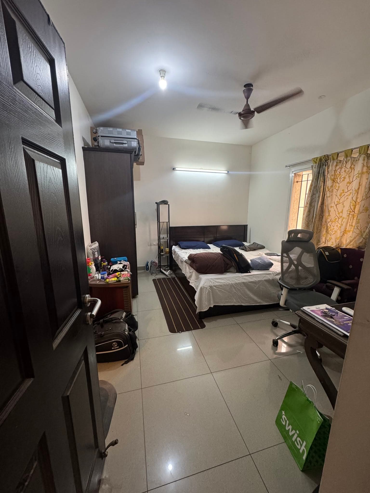 Room in Harlur