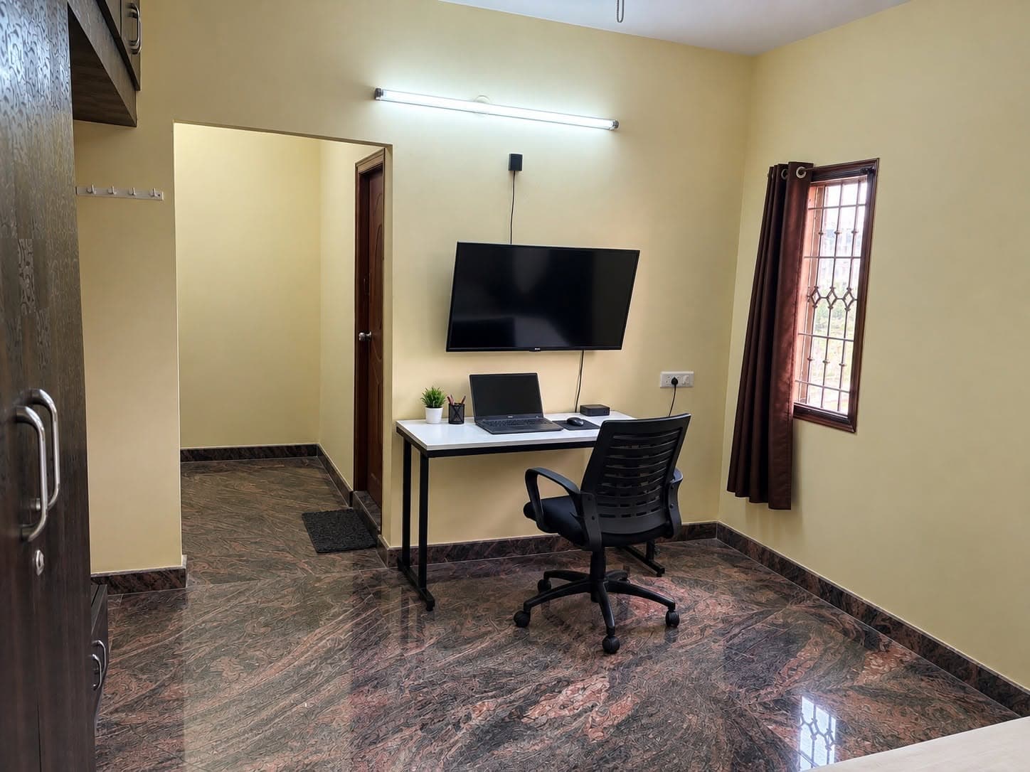 Room in Kasavanahalli