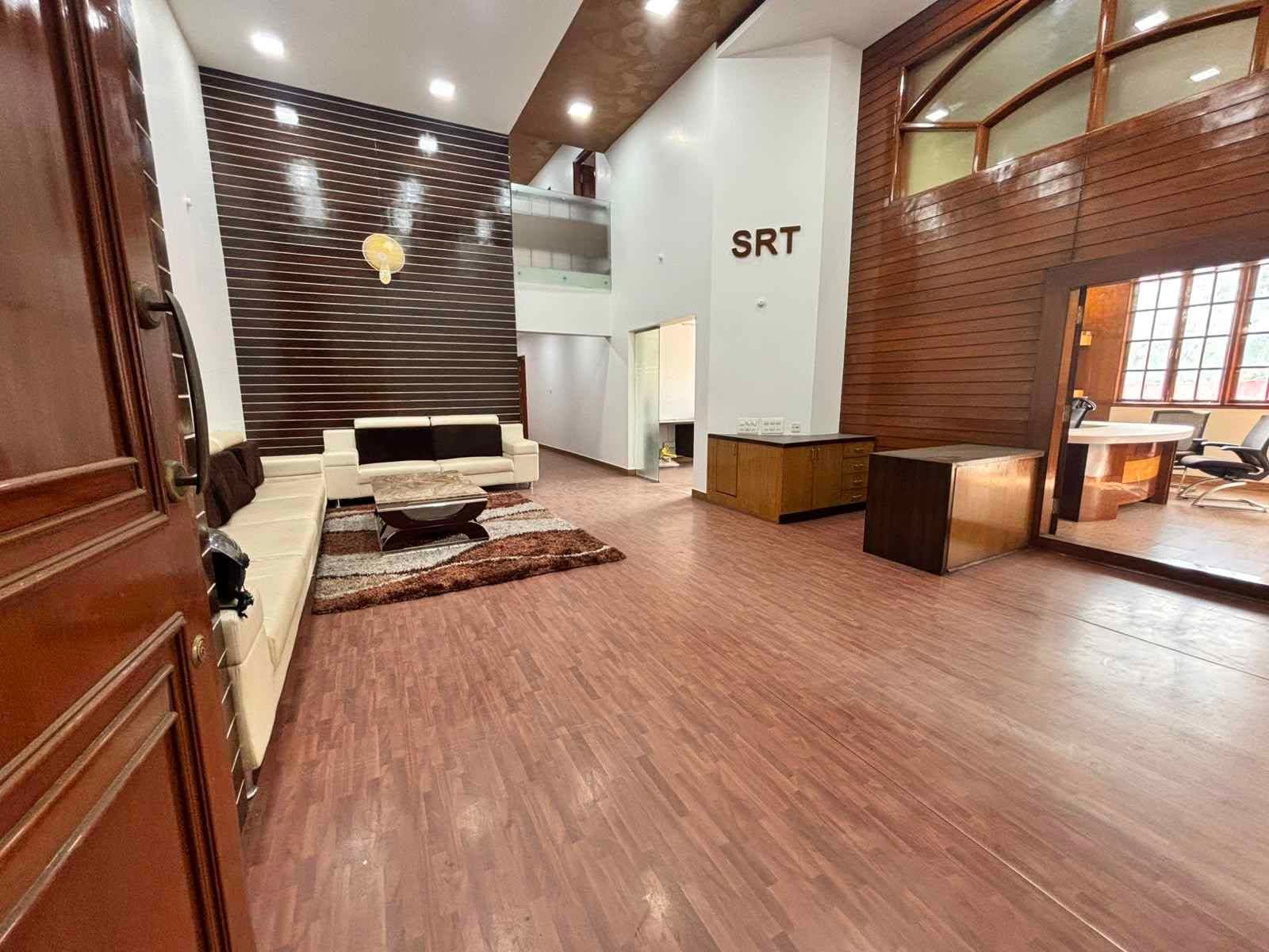 4+ BHK in Lavelle Road