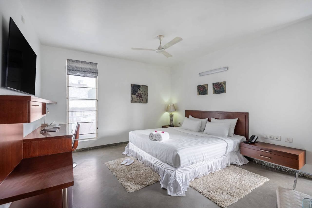 Room in Brookfield