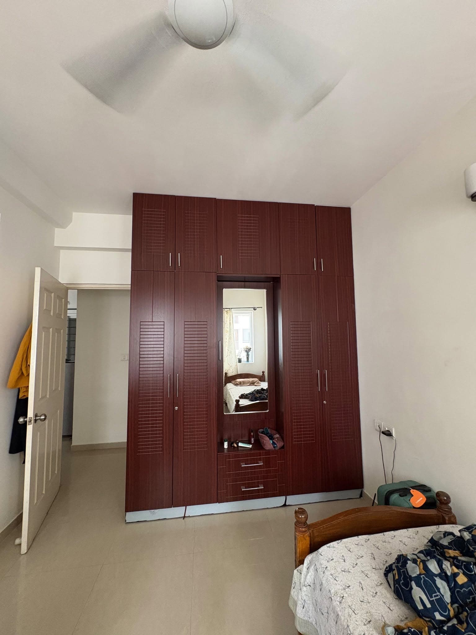 Room in Vajarahalli