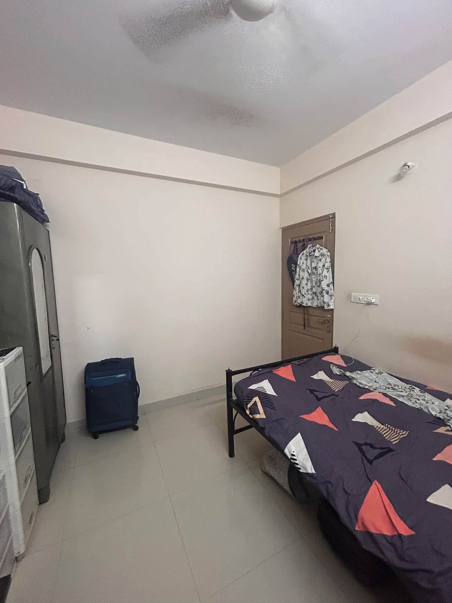Room in Electronic City