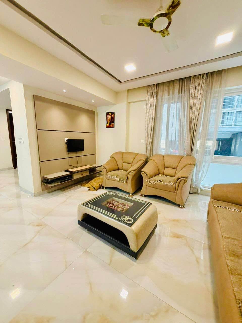 2 BHK in Lavelle Road