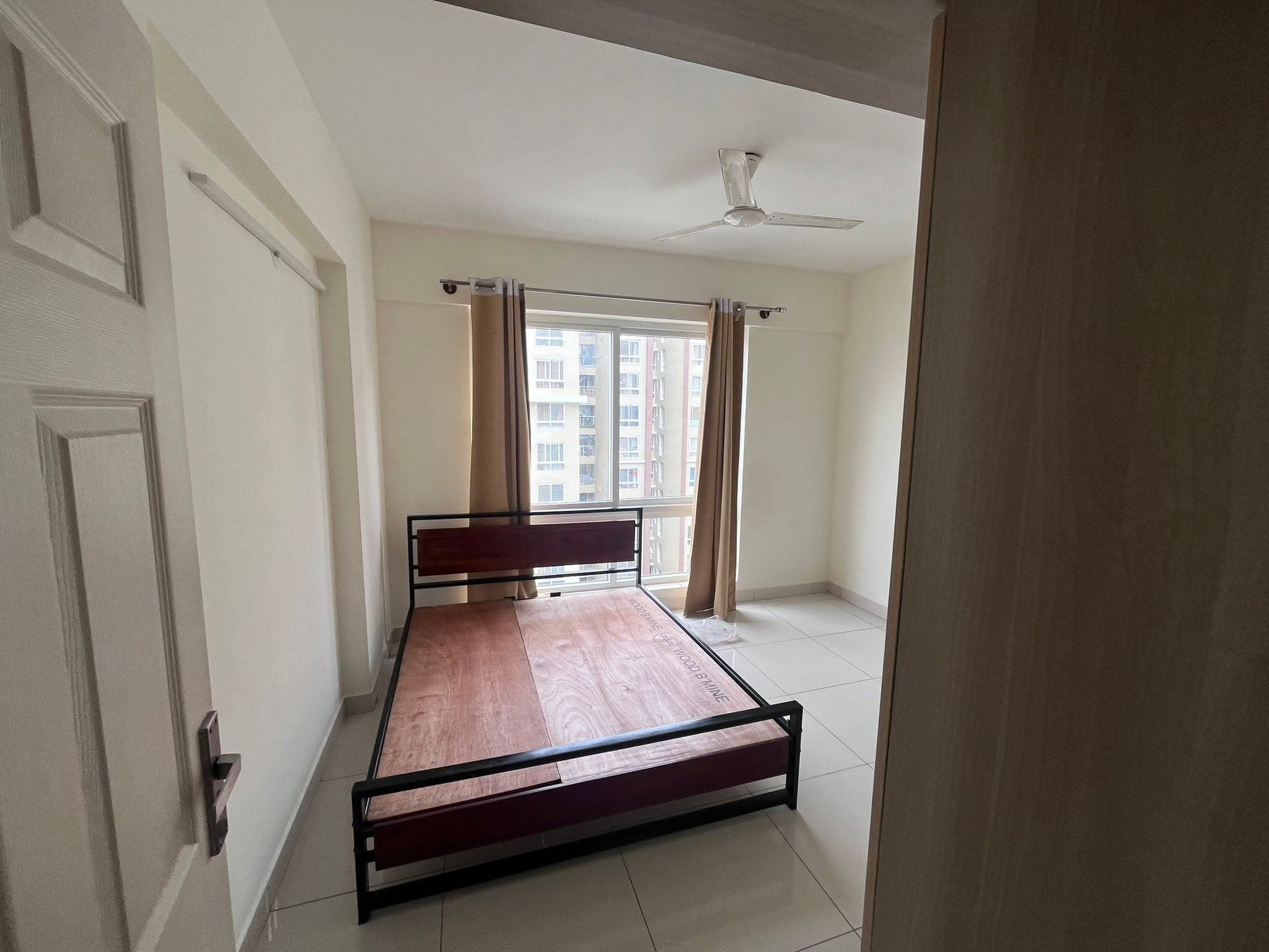 Room in Harlur