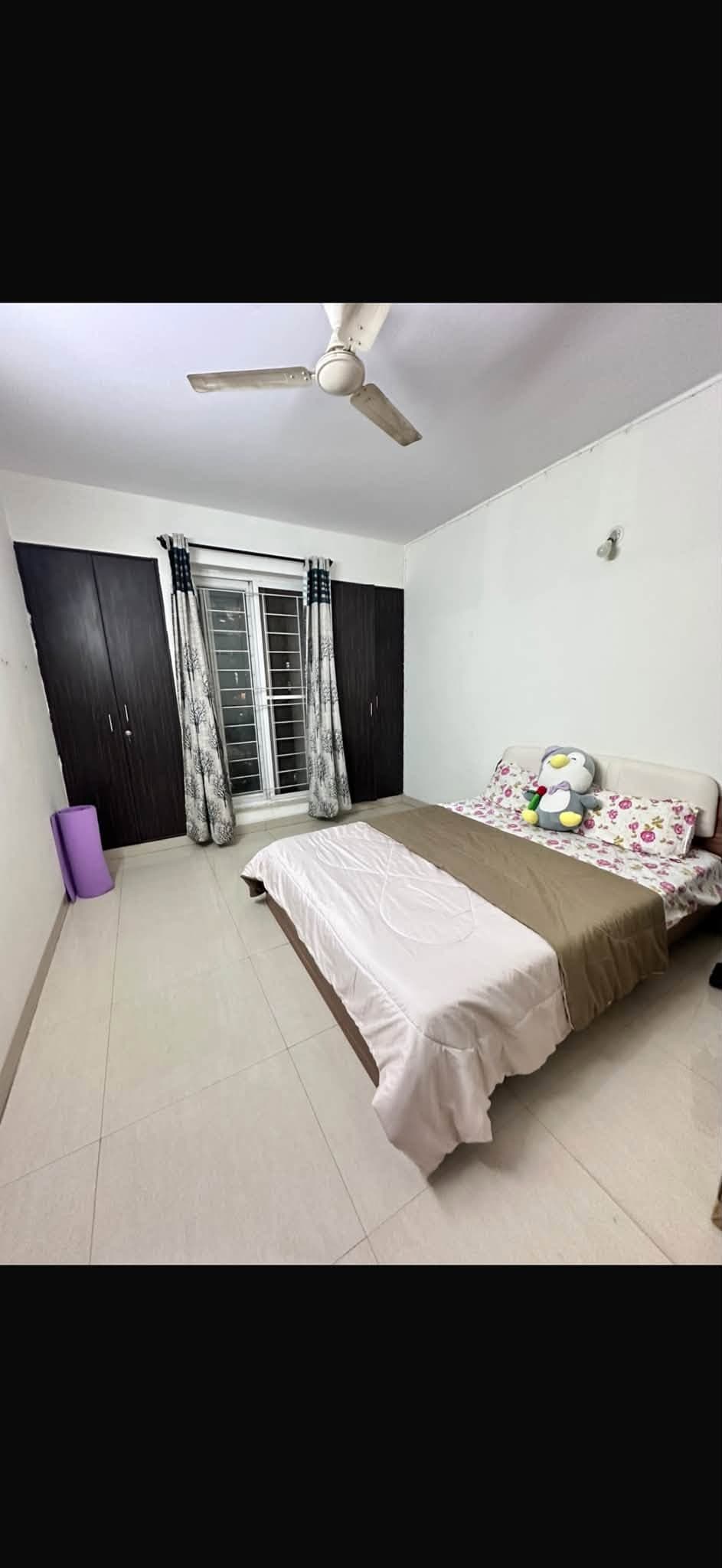 Room in Brookefield