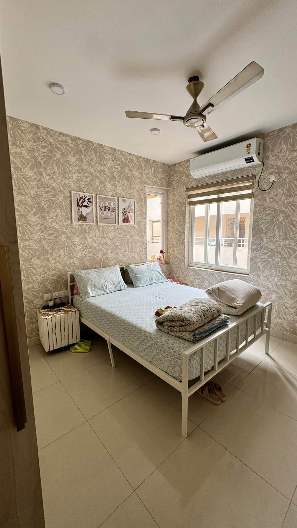 Room in Harlur